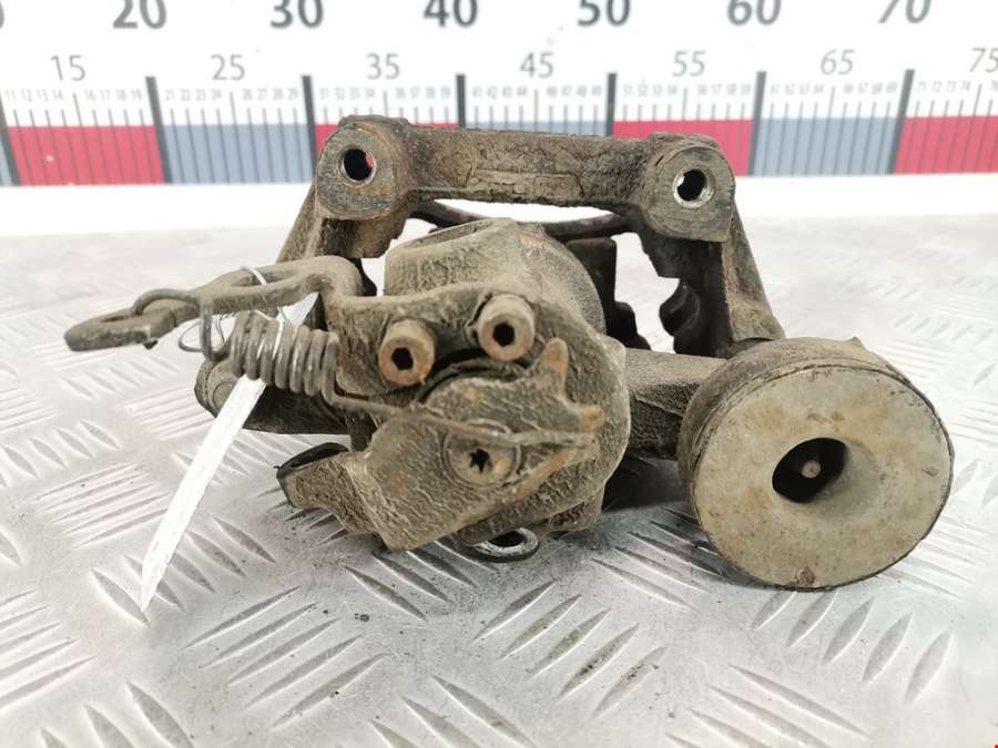 Суппорт задний левый Jaguar X-Type (2001-2009) Седан 2002г. | Фото № 2 Суппорт задний левый Jaguar X-Type (2001-2009) Седан 2002г. - Фото 2