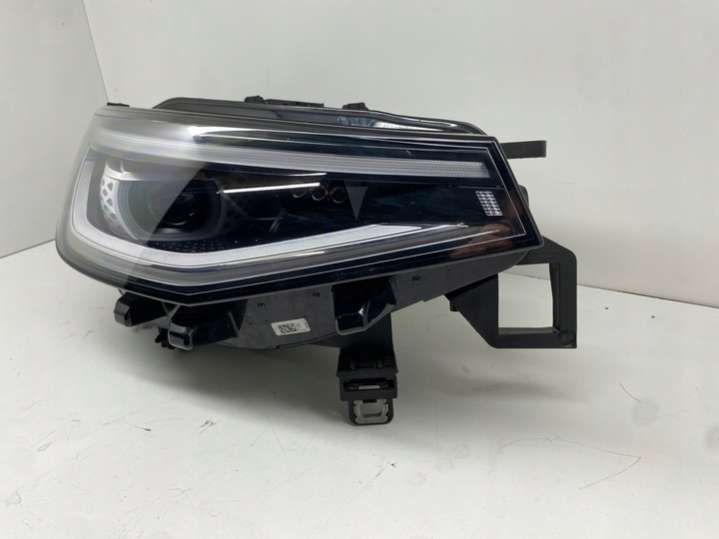 11B941035H Фара левая Volkswagen ID.4 1 поколение (2020-2024) 2020г. | Фото № 3 11B941035H Фара левая Volkswagen ID.4 1 поколение (2020-2024) 2020г. - Фото 3