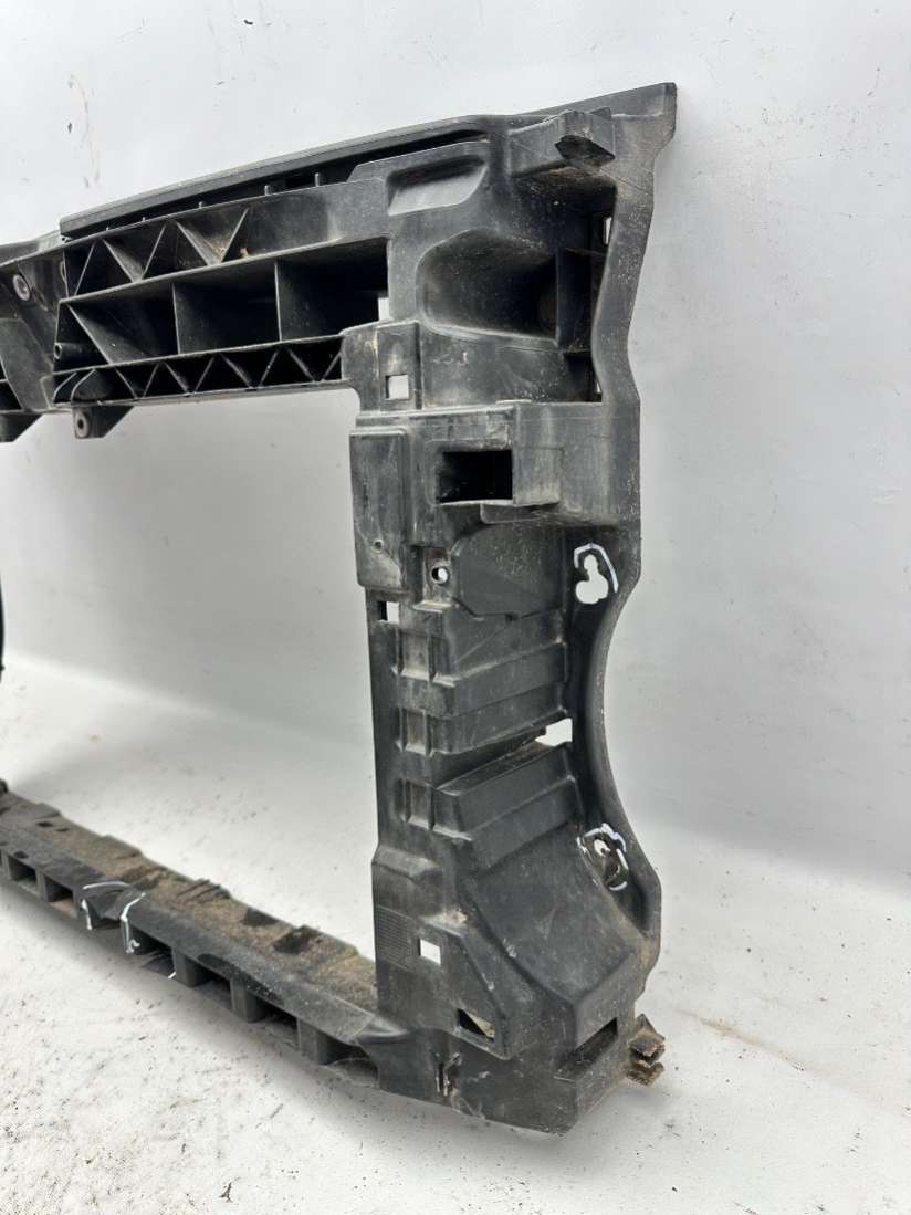 2K5805588 Панель передняя (телевизор) Volkswagen Caddy 4 2015г. | Фото № 2 2K5805588 Панель передняя (телевизор) Volkswagen Caddy 4 2015г. - Фото 2