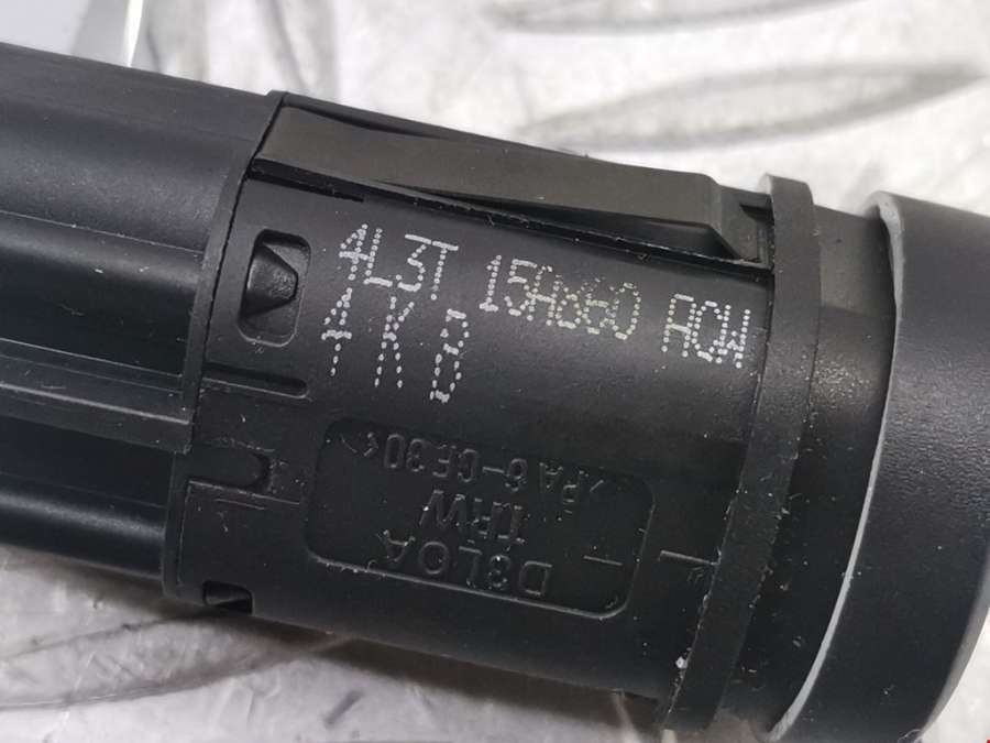 4L3T15A860ACW Кнопка парктроника Ford F-150 XI (2004-2008) Внедорожник 5дв. 2005г. | Фото № 4 4L3T15A860ACW Кнопка парктроника Ford F-150 XI (2004-2008) Внедорожник 5дв. 2005г. - Фото 4