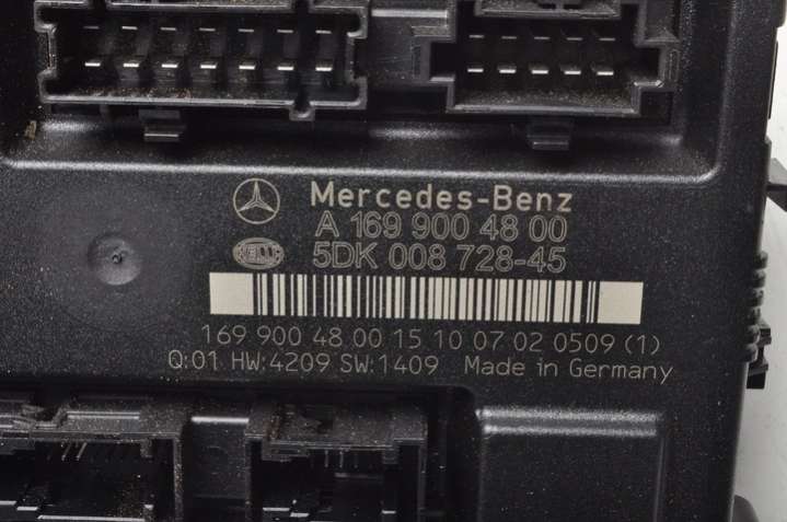 A1699004800 Блок предохранителей Mercedes A W169 (2004-2008) 2004г. | Фото № 2 A1699004800 Блок предохранителей Mercedes A W169 (2004-2008) 2004г. - Фото 2