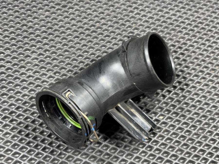 LX6Z9C623-A Патрубок воздушного фильтра Ford Bronco Sport 2021г. | Фото № 4 LX6Z9C623-A Патрубок воздушного фильтра Ford Bronco Sport 2021г. - Фото 4