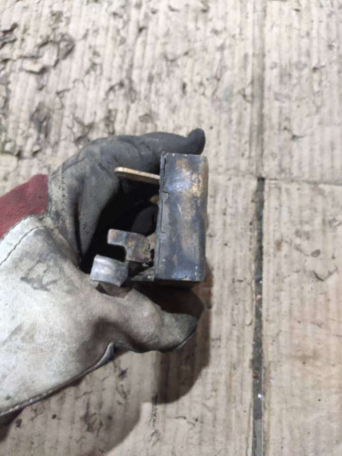 Замок двери передней левой Volkswagen Golf 2 1990г. | Фото № 4 Замок двери передней левой Volkswagen Golf 2 1990г. - Фото 4