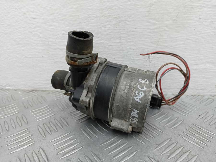 4F0965567 Насос водяной электрический Audi A6 Седан 2010г. | Фото № 1 4F0965567 Насос водяной электрический Audi A6 Седан 2010г. - Фото 1