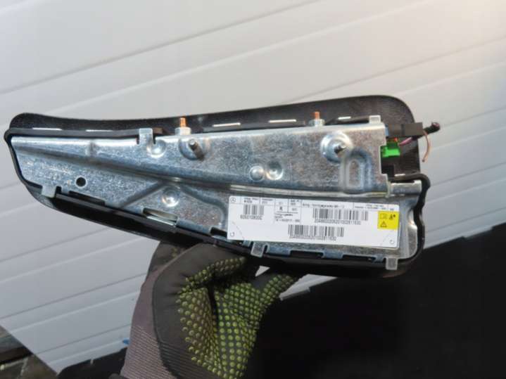 605010800C Подушка безопасности  Mercedes C W204/S204 (2007-2012) 2007г. | Фото № 3  605010800C Подушка безопасности  Mercedes C W204/S204 (2007-2012) 2007г. - Фото 3