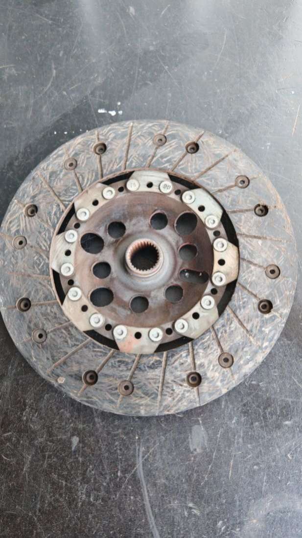 Диск сцепления Volkswagen Golf 4 1998г. | Фото № 4 Диск сцепления Volkswagen Golf 4 1998г. - Фото 4