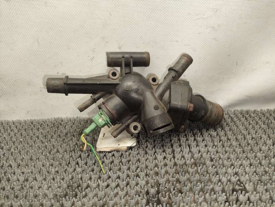 F3R Корпус термостата Renault Scenic минивэн 1998г. | Фото № 1 F3R Корпус термостата Renault Scenic минивэн 1998г. - Фото 1