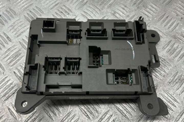 518954021A Блок предохранителей BMW X5 E70 (2006-2010) 2006г. | Фото № 3 518954021A Блок предохранителей BMW X5 E70 (2006-2010) 2006г. - Фото 3