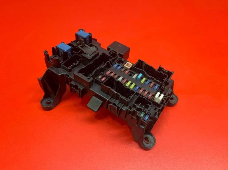 3671076K20 Блок предохранителей салонный Suzuki Grand Vitara TA74V 2008г. | Фото № 3 3671076K20 Блок предохранителей салонный Suzuki Grand Vitara TA74V 2008г. - Фото 3