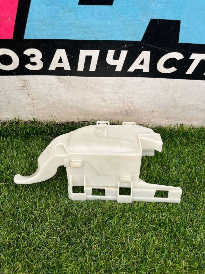 8617356 Крепление блока предохранителей  Mini Cooper 2018г. | Фото № 2  8617356 Крепление блока предохранителей  Mini Cooper 2018г. - Фото 2