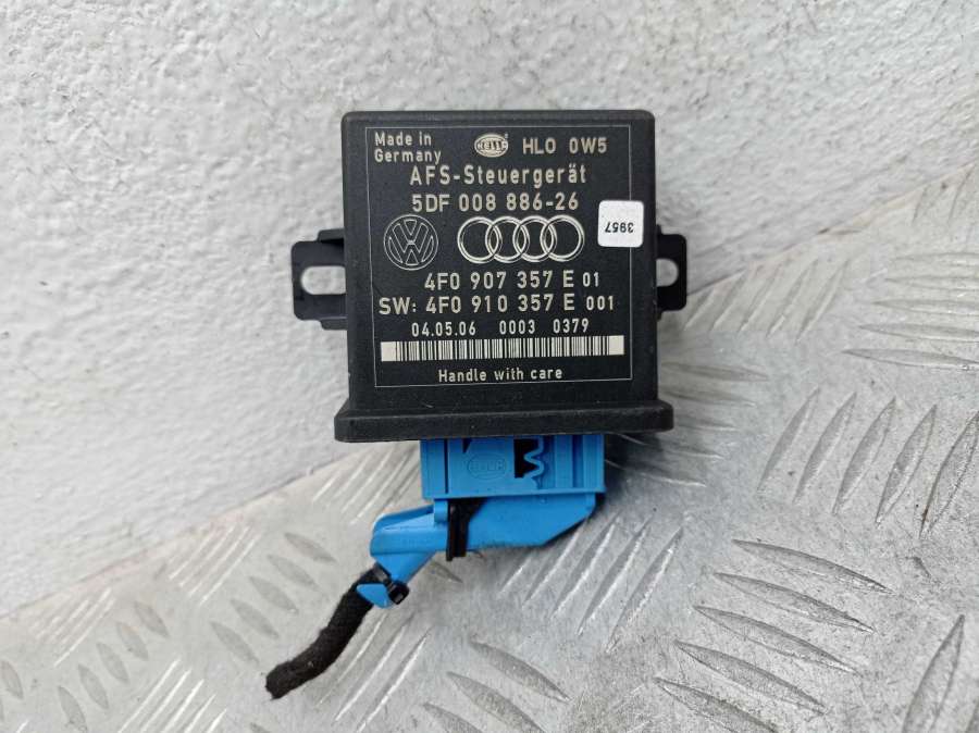 4F0907357E Блок управления корректора фар  Audi Q7 Джип 2007г. | Фото № 1  4F0907357E Блок управления корректора фар  Audi Q7 Джип 2007г. - Фото 1