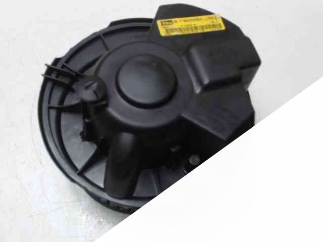 Двигатель отопителя Volkswagen Touran (2003-2010) Минивен 2004г. | Фото № 2 Двигатель отопителя Volkswagen Touran (2003-2010) Минивен 2004г. - Фото 2