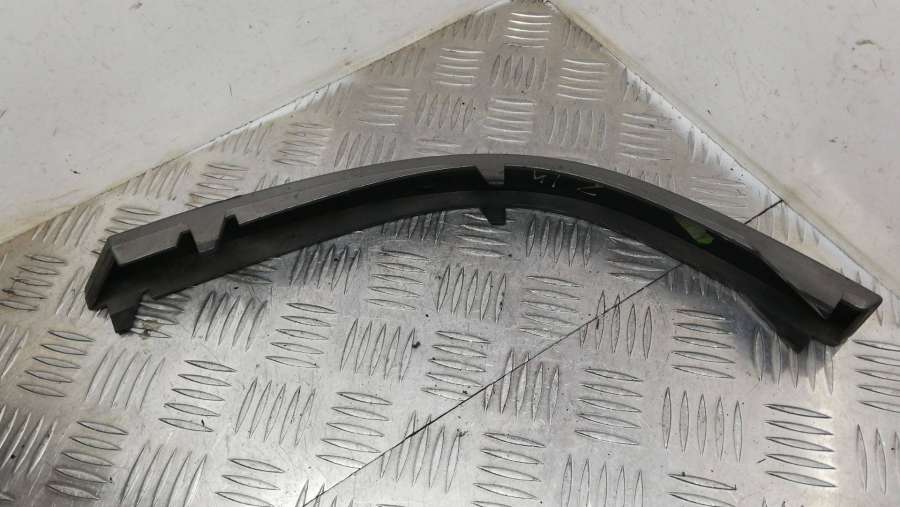 7012287 Ус под фонарь левый BMW 7 2004г. | Фото № 3 7012287 Ус под фонарь левый BMW 7 2004г. - Фото 3