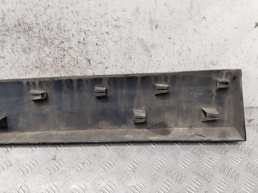 801860016R Молдинг двери передней правой Renault Grand Scenic 2013г. | Фото № 4 801860016R Молдинг двери передней правой Renault Grand Scenic 2013г. - Фото 4