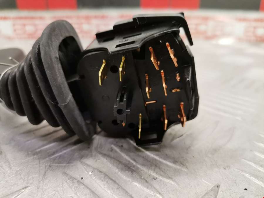 092115275 Переключатель дворников (стеклоочистителя) Opel Agila A (2000-2007) Хетчбэк 5дв. 2003г. | Фото № 4 092115275 Переключатель дворников (стеклоочистителя) Opel Agila A (2000-2007) Хетчбэк 5дв. 2003г. - Фото 4