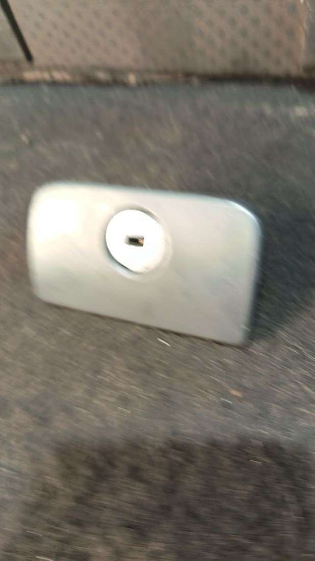 Ручка бардачка Audi A3 8L 1998г. | Фото № 2 Ручка бардачка Audi A3 8L 1998г. - Фото 2