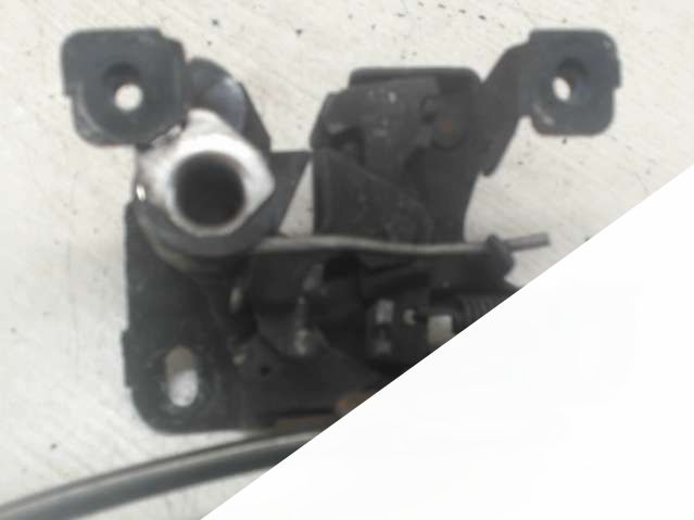 Замок капота,перед Audi A6 (C5) (1997 - 2004) Универсал 2000г. | Фото № 3 Замок капота,перед Audi A6 (C5) (1997 - 2004) Универсал 2000г. - Фото 3