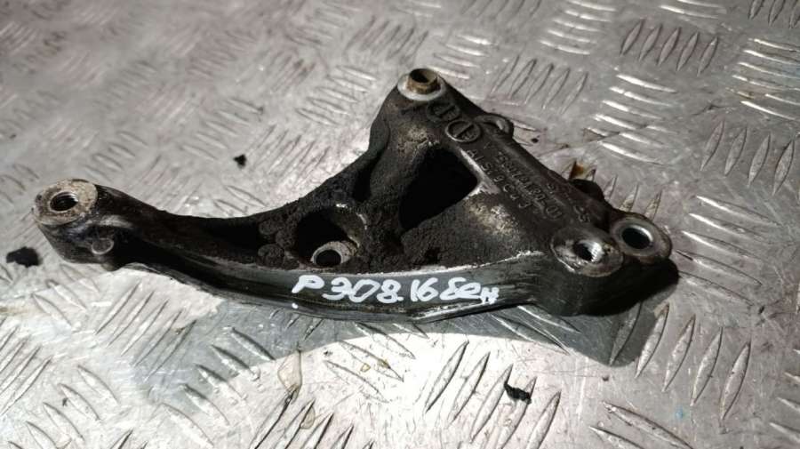Кронштейн двигателя Peugeot 308 1 2008г. | Фото № 1 Кронштейн двигателя Peugeot 308 1 2008г. - Фото 1