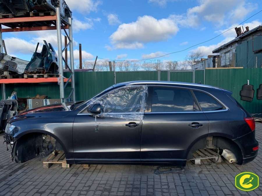 8R0868204 Обшивка стойки передней правой  Audi Q5 2010г. | Фото № 6  8R0868204 Обшивка стойки передней правой  Audi Q5 2010г. - Фото 6