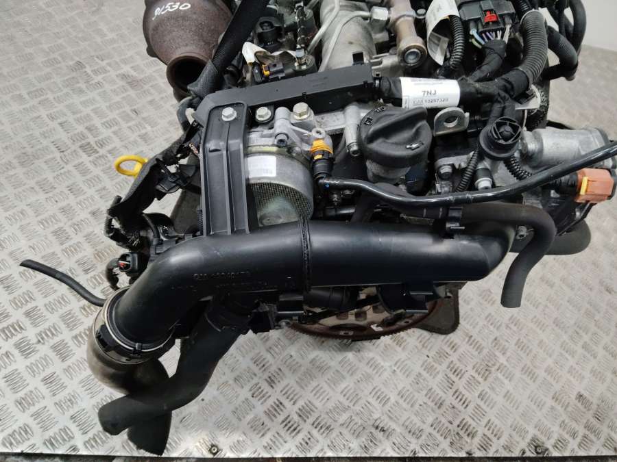 13240176 Патрубок интеркулера левый верхний  Opel Insignia 2011г. | Фото № 2  13240176 Патрубок интеркулера левый верхний  Opel Insignia 2011г. - Фото 2