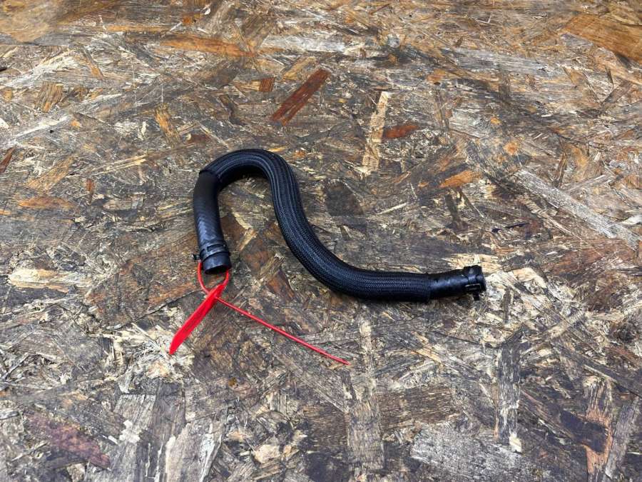 C2D3593AW933E525AA Шланг гидроусилителя Jaguar XJ X351 X351 2013г. | Фото № 1 C2D3593AW933E525AA Шланг гидроусилителя Jaguar XJ X351 X351 2013г. - Фото 1