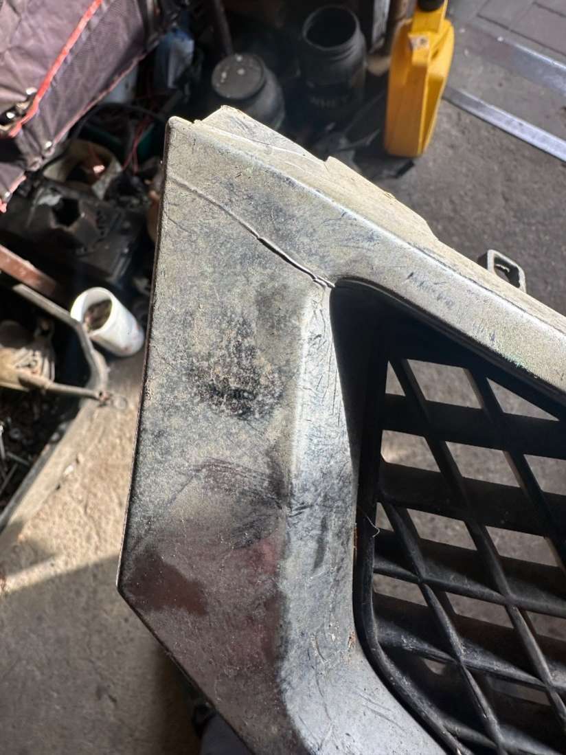 4S418200 Решетка радиатора Ford Focus 2 2006г. | Фото № 3 4S418200 Решетка радиатора Ford Focus 2 2006г. - Фото 3