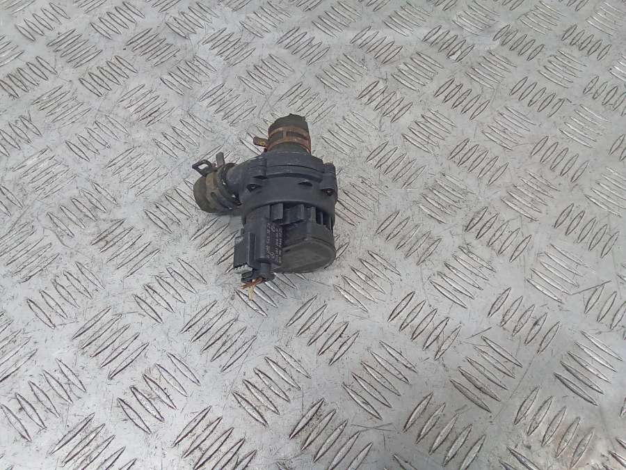 A2118350364 Насос антифриза дополнительный Mercedes-Benz C 2016г. | Фото № 2 A2118350364 Насос антифриза дополнительный Mercedes-Benz C 2016г. - Фото 2