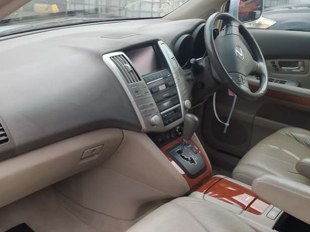 Блок комфорта Lexus RX 2 (XU30) (2003-2009) Внедорожник 5дв. 2003г. | Фото № 9 Блок комфорта Lexus RX 2 (XU30) (2003-2009) Внедорожник 5дв. 2003г. - Фото 9