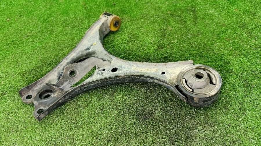 51360SNAA03 Рычаг передний левый Honda Civic 8 4D 0000г. | Фото № 9 51360SNAA03 Рычаг передний левый Honda Civic 8 4D 0000г. - Фото 9