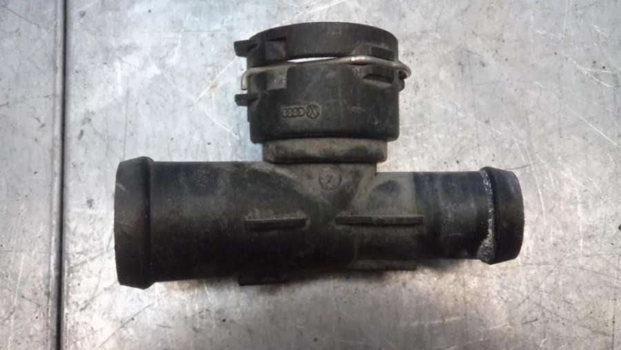 1K0122291B Фланец (тройник) системы охлаждения Seat Toledo 3 поколение 2008г. | Фото № 3 1K0122291B Фланец (тройник) системы охлаждения Seat Toledo 3 поколение 2008г. - Фото 3