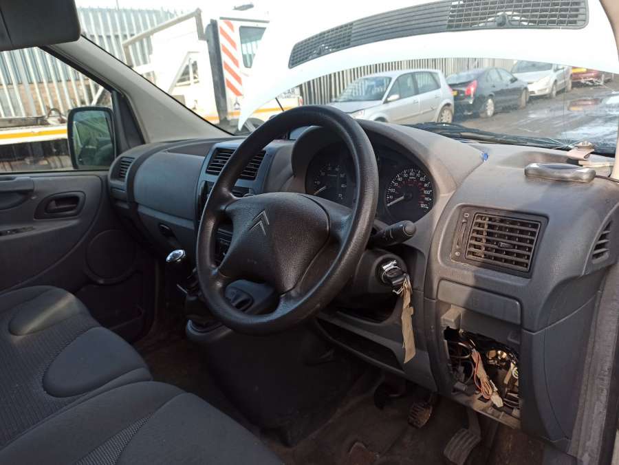 Замок капота Citroen Jumpy (Dispatch) 2 (2006-2016) Фургон 2006г. | Фото № 9 Замок капота Citroen Jumpy (Dispatch) 2 (2006-2016) Фургон 2006г. - Фото 9