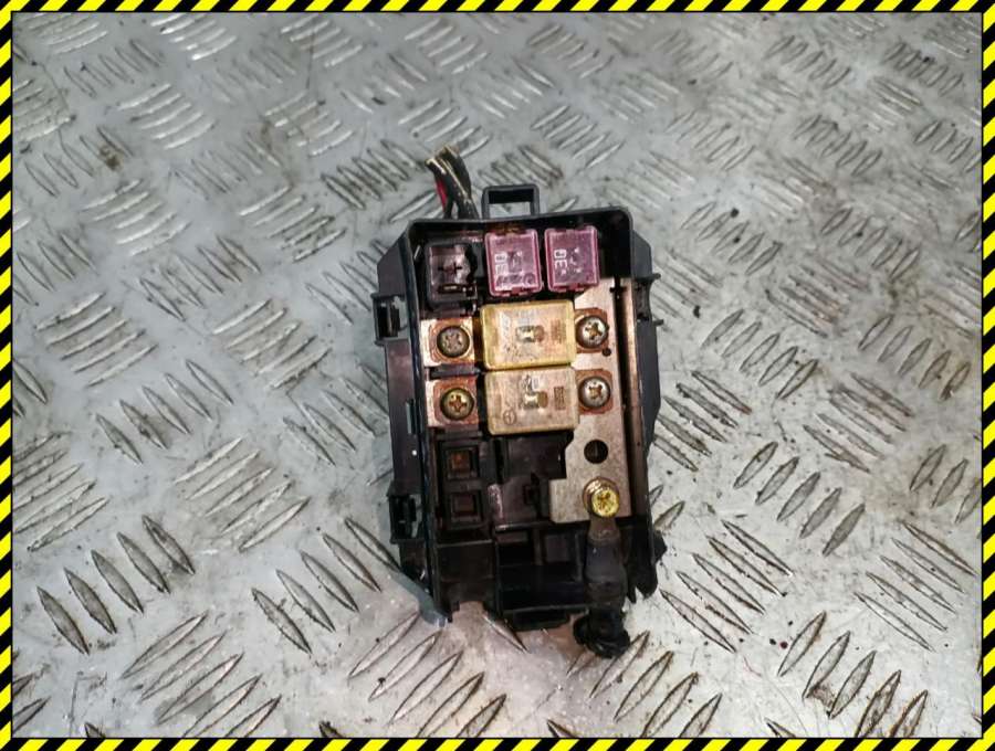 Блок предохранителей Honda Civic 6 1997г. | Фото № 2 Блок предохранителей Honda Civic 6 1997г. - Фото 2