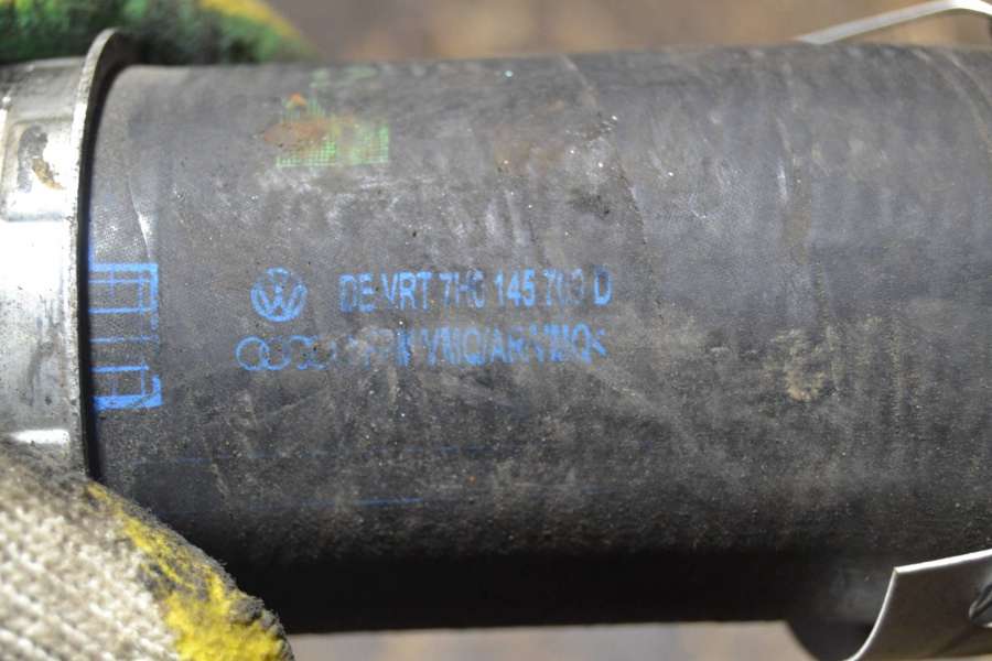 7H0145709D Патрубок интеркулера Volkswagen Transporter 2003г. | Фото № 3 7H0145709D Патрубок интеркулера Volkswagen Transporter 2003г. - Фото 3
