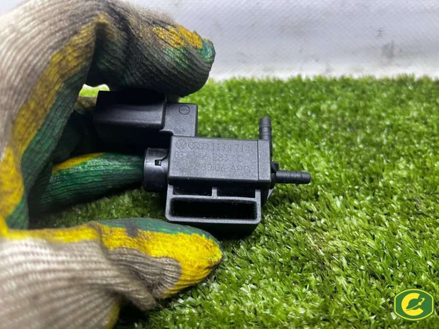 037906283C Клапан электромагнитный  Audi A4 2011г. | Фото № 6  037906283C Клапан электромагнитный  Audi A4 2011г. - Фото 6