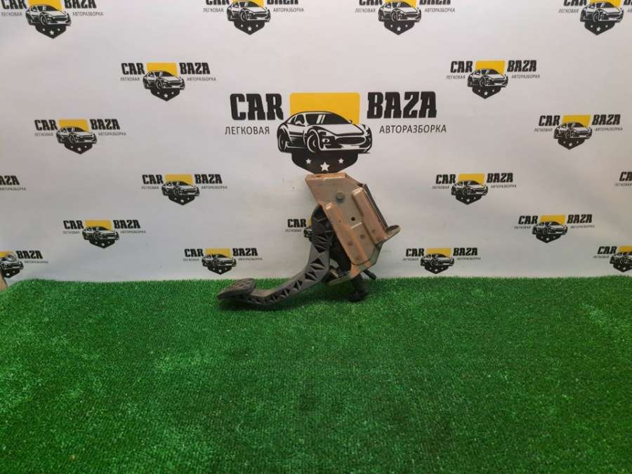 6Q1721059AH Педаль сцепления Seat Ibiza III 2007г. | Фото № 1 6Q1721059AH Педаль сцепления Seat Ibiza III 2007г. - Фото 1