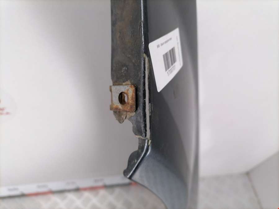 Крыло переднее левое Mercedes C-Class (W204) (2006-2015) Седан 2009г. | Фото № 7 Крыло переднее левое Mercedes C-Class (W204) (2006-2015) Седан 2009г. - Фото 7