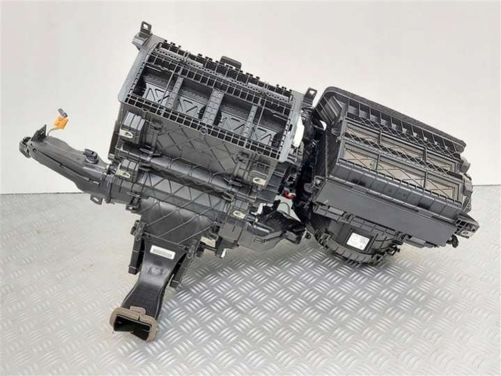 LX6A-19B555-FBC Отопитель в сборе (печка) Ford Escape 3 поколение (2013-2016) 2013г. | Фото № 5 LX6A-19B555-FBC Отопитель в сборе (печка) Ford Escape 3 поколение (2013-2016) 2013г. - Фото 5