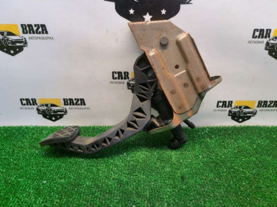 6Q1721059AH Педаль сцепления Seat Ibiza III 2007г. | Фото № 2 6Q1721059AH Педаль сцепления Seat Ibiza III 2007г. - Фото 2