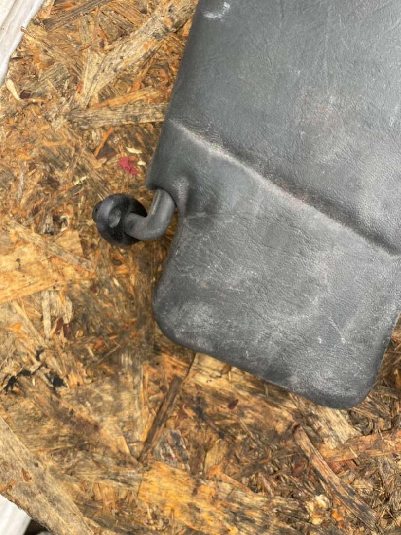 Козырек солнцезащитный Mercedes E W124 1991г. | Фото № 6 Козырек солнцезащитный Mercedes E W124 1991г. - Фото 6