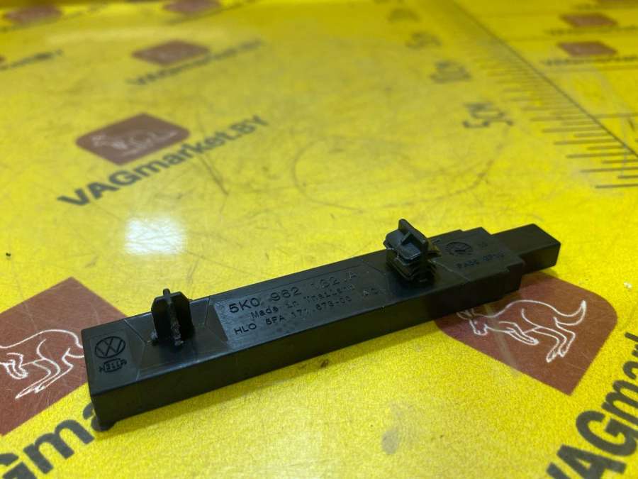 5K0962132A Антенна Volkswagen Volkswagen T-Roc 2022 0000г. | Фото № 4 5K0962132A Антенна Volkswagen Volkswagen T-Roc 2022 0000г. - Фото 4