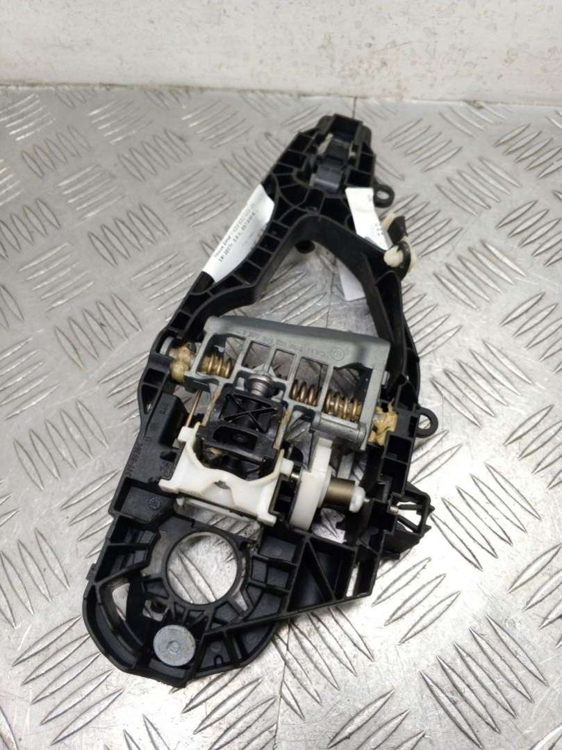 5.1217377241738E+17 Скелет ручки двери задней левой BMW 7 седан 2017г. | Фото № 2 5.1217377241738E+17 Скелет ручки двери задней левой BMW 7 седан 2017г. - Фото 2