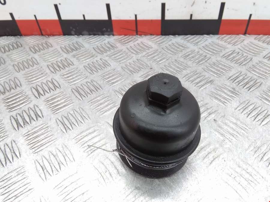 Крышка масляного фильтра Ford Focus 2 (2004-2011) Универсал 2006г. | Фото № 3 Крышка масляного фильтра Ford Focus 2 (2004-2011) Универсал 2006г. - Фото 3