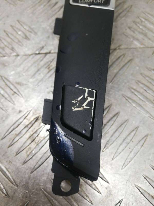 6.131920294792E+17 Кнопка переключения режимов подвески BMW 5 седан 2013г. | Фото № 2 6.131920294792E+17 Кнопка переключения режимов подвески BMW 5 седан 2013г. - Фото 2