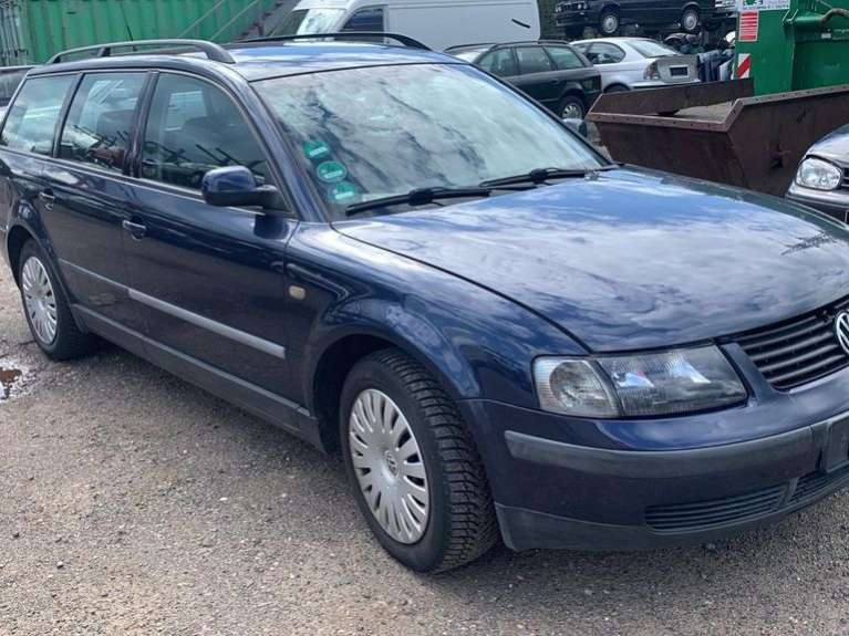 3B0959855B Кнопка стеклоподъемника Volkswagen Passat 5 (1996-2000) Универсал 1998г. | Фото № 10 3B0959855B Кнопка стеклоподъемника Volkswagen Passat 5 (1996-2000) Универсал 1998г. - Фото 10