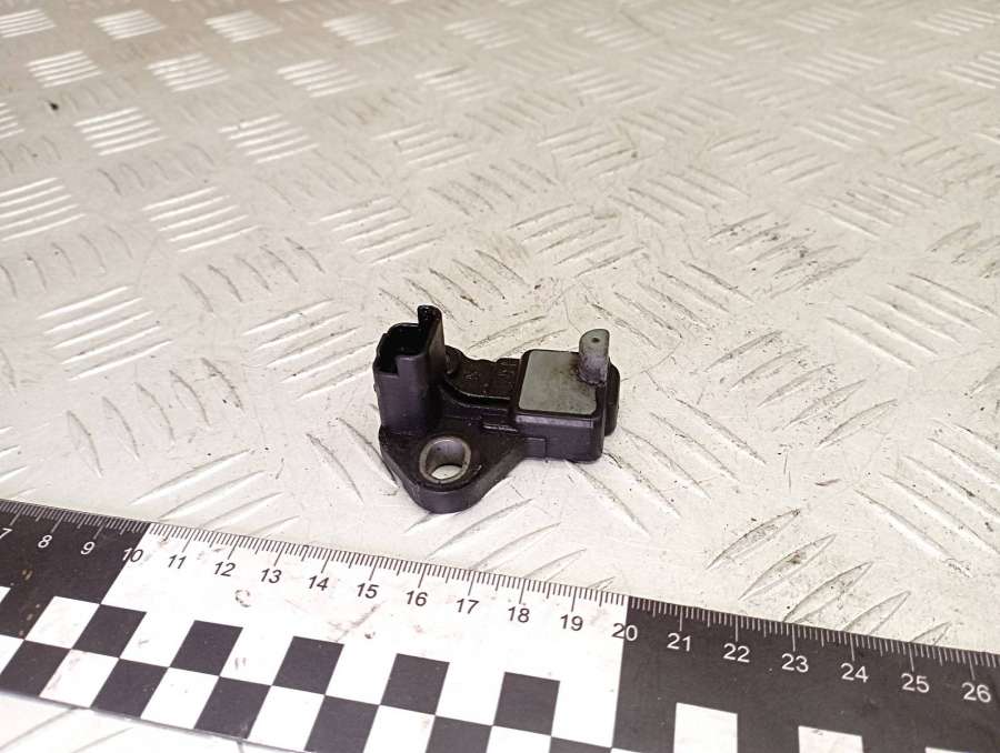 1362780844915179901920PW312166778S6Q9E731AA96643872809664387380MN982334SU00100873Y60318221 Датчик коленвала  Lancia Phedra 2006г. | Фото № 2  1362780844915179901920PW312166778S6Q9E731AA96643872809664387380MN982334SU00100873Y60318221 Датчик коленвала  Lancia Phedra 2006г. - Фото 2