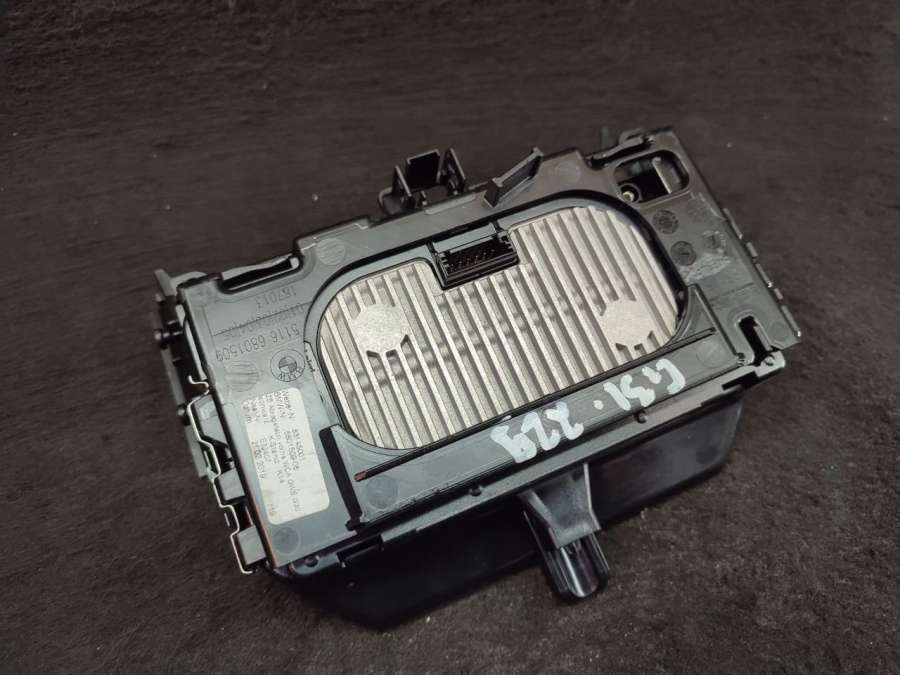 6801509 Беспроводное зарядное устройство BMW 5 G30/G31 2019г. | Фото № 6 6801509 Беспроводное зарядное устройство BMW 5 G30/G31 2019г. - Фото 6