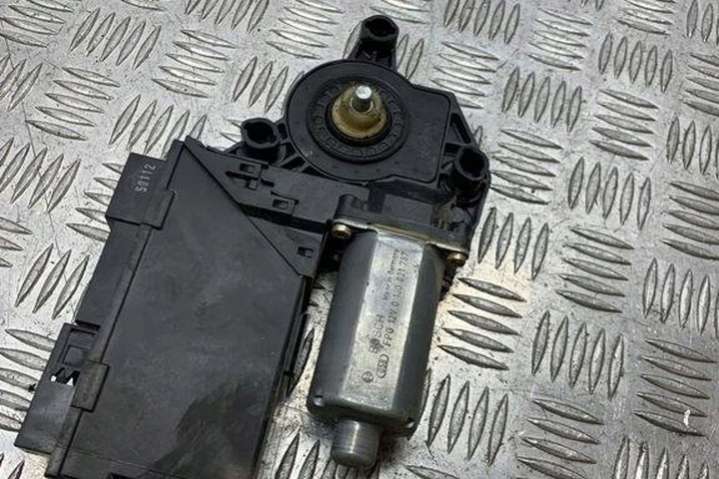 8E0959801A Моторчик стеклоподъемника Audi A4 B7 (2004-2008) 2004г. | Фото № 3 8E0959801A Моторчик стеклоподъемника Audi A4 B7 (2004-2008) 2004г. - Фото 3