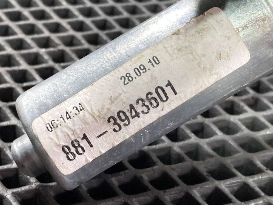 D3366.00881-3943601988582-104 Моторчик регулировки сиденья Audi A8 D4/4H 2011г. | Фото № 5 D3366.00881-3943601988582-104 Моторчик регулировки сиденья Audi A8 D4/4H 2011г. - Фото 5