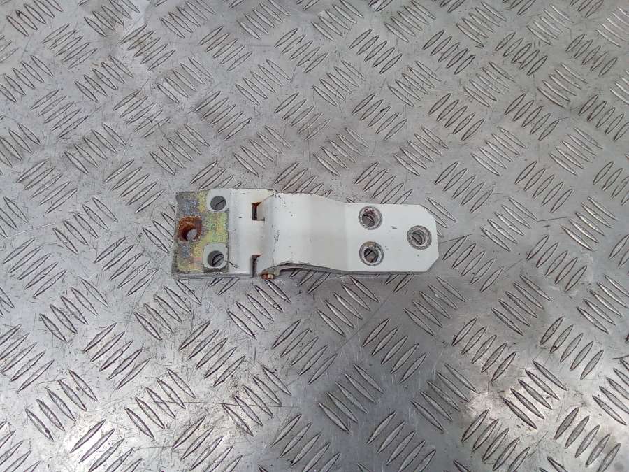 Петля двери передней левой Citroen Jumper 2004г. | Фото № 1 Петля двери передней левой Citroen Jumper 2004г. - Фото 1