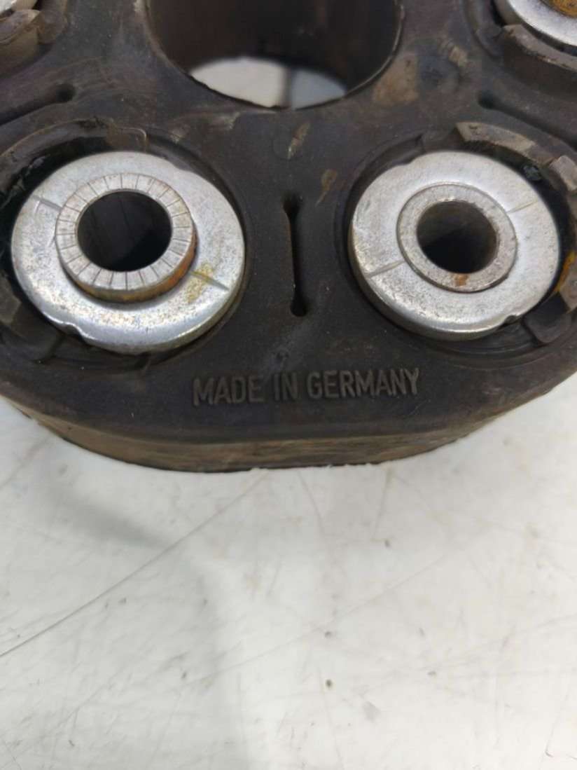 Муфта кардана BMW 7 E65/E66 2007г. | Фото № 4 Муфта кардана BMW 7 E65/E66 2007г. - Фото 4